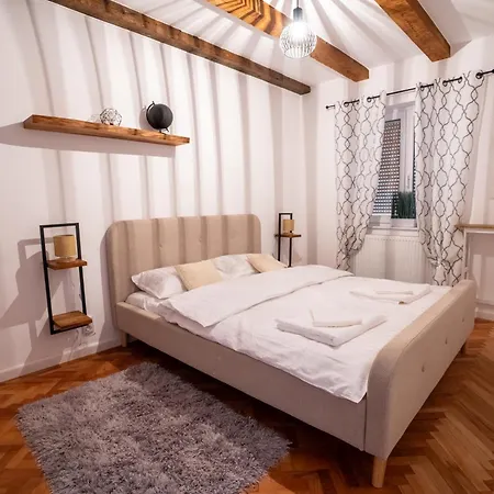 Middle 公寓 布拉索夫